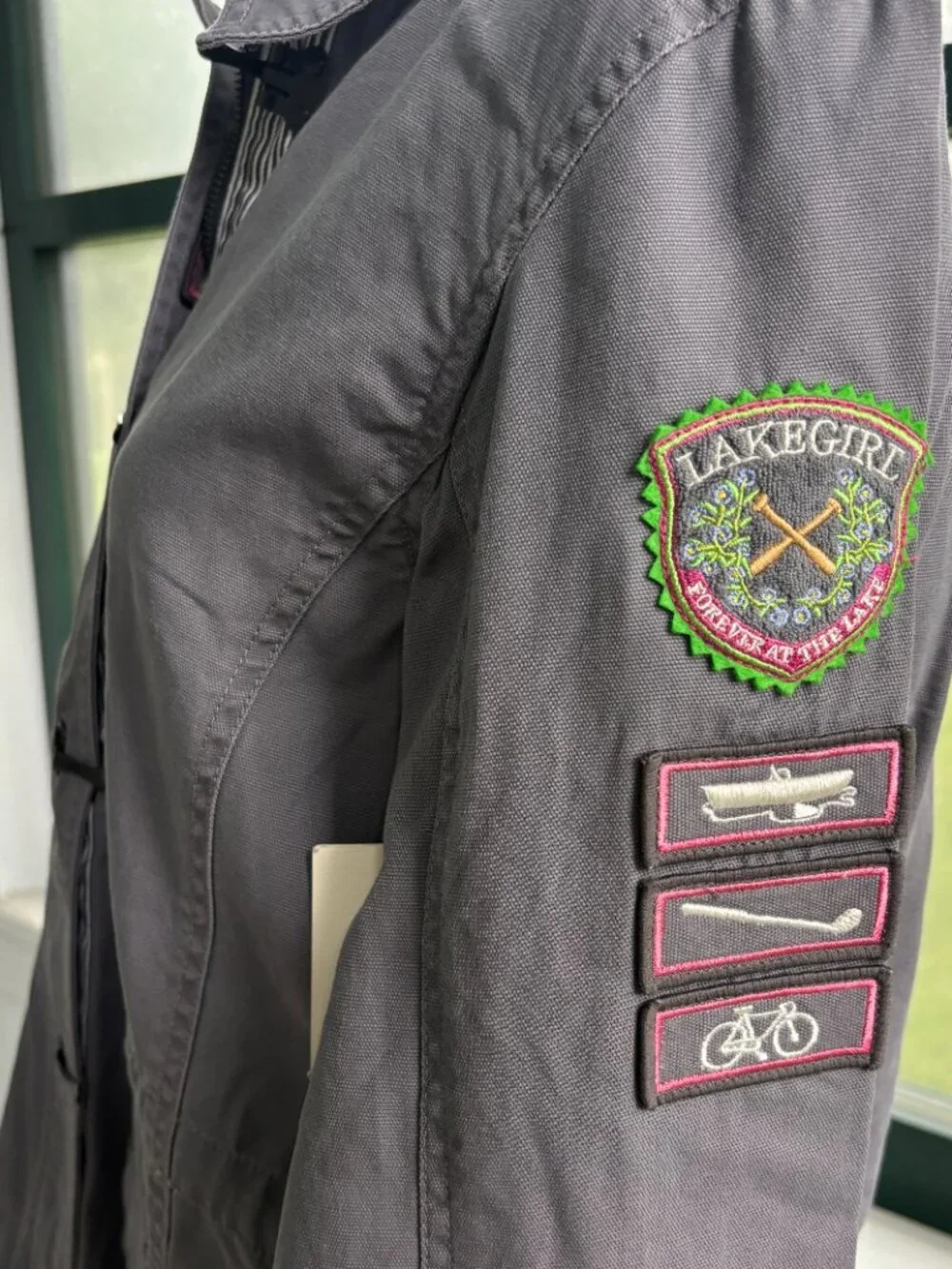 Lakegirl Grey Deck Jacket with Embroidered Patches Medium NWT